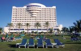 Фотография отеля Oasis Beach 4*